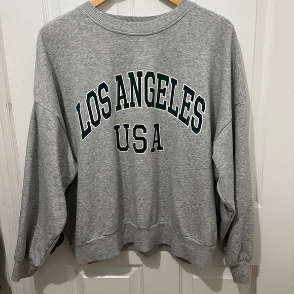 H&M Sweater - Picture 1 of 3
